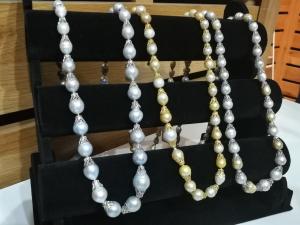 Pearls 10